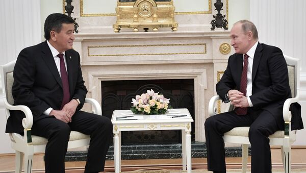 Президент РФ В. Путин встретился с президентом Киргизии Сооронбаем Жээнбековым - Sputnik Кыргызстан
