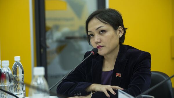 Депутат Жогорку Кенеша Аида Касымалиева. Архивное фото - Sputnik Кыргызстан