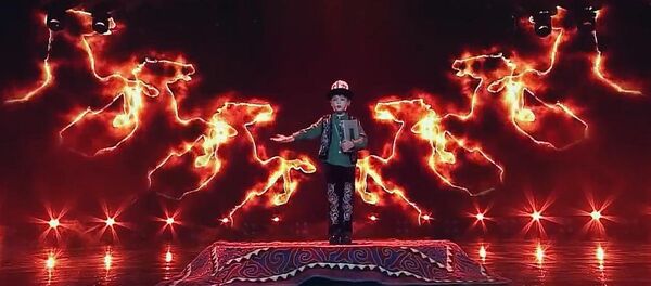 Маленький манасчи произвел фурор на шоу талантов в Китае — эффектное видео - Sputnik Кыргызстан