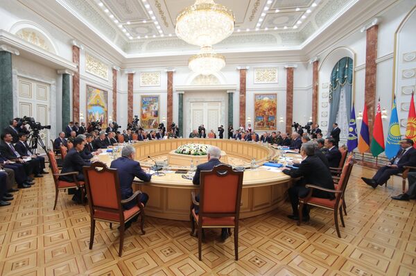 Заседание ОДКБ в расширенном составе в Минске - Sputnik Кыргызстан
