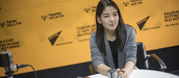 Асман теледолбоорунун катышуучусу Айзана Усупбаева - Sputnik Кыргызстан