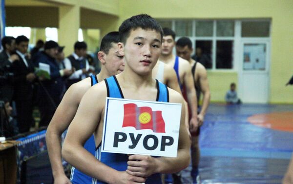 Более 200 борцов греко-римского стиля меряются силами на международном турнире в Оше - Sputnik Кыргызстан