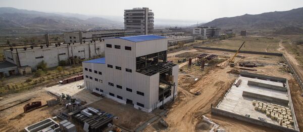 Строительство завода по производству технического кремния в Таш-Кумыре - Sputnik Кыргызстан