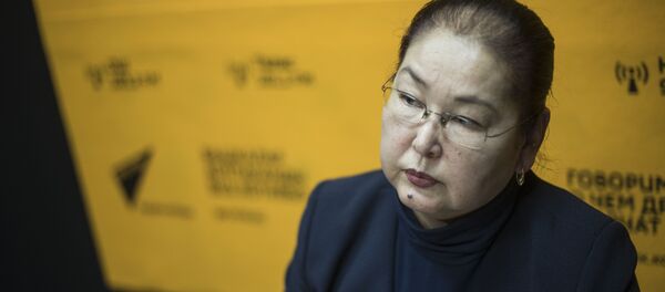Вице-мэр города Бишкек Айгуль Рыскулова во время интервью на радио Sputnik Кыргызстан - Sputnik Кыргызстан