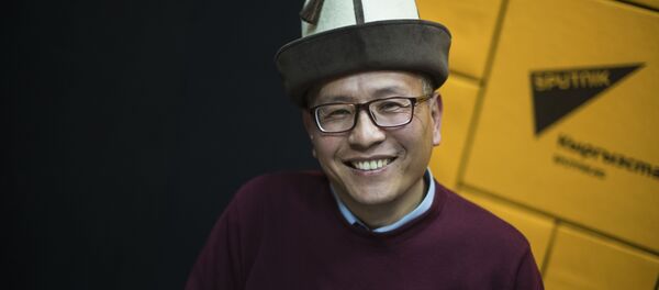 Кандидат филологических наук, представитель общественного фонда Саякбай манасчи Талантаалы Бакчиев - Sputnik Кыргызстан