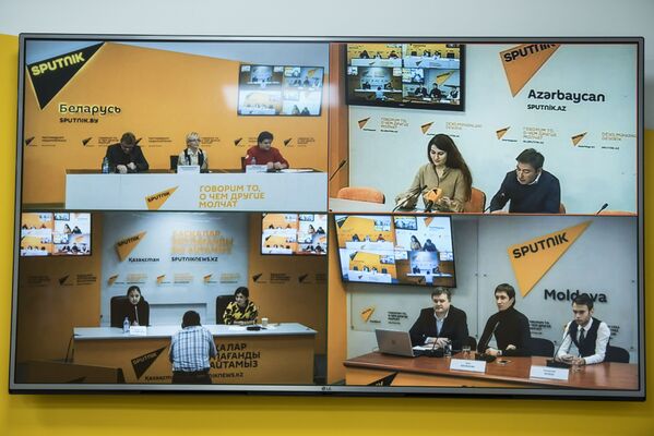Видеомост, приуроченный к Международному дню волонтеров - Sputnik Кыргызстан