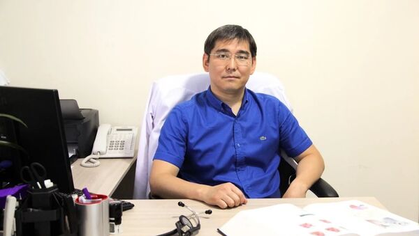 Интервенционный кардиолог Дамир Осмонов - Sputnik Кыргызстан