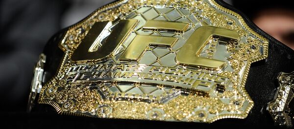 Ремень чемпиона UFC во время пресс-конференции в Лас-Вегасе - Sputnik Кыргызстан