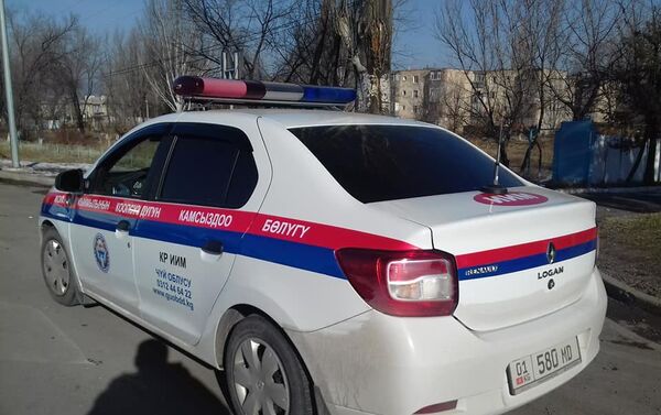 Читатели Sputnik Кыргызстан прислали фото патрульной машины с новым оформлением - Sputnik Кыргызстан
