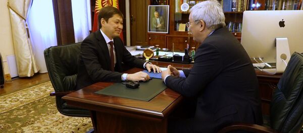 Кулматов возвращается на таможню — как Исаков представил нового главу ГТС - Sputnik Кыргызстан