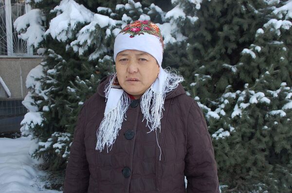 Многодетная мать одиночка Алмакан Туратова - Sputnik Кыргызстан