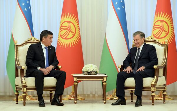 Президент Кыргызстана Сооронбай Жээнбеков в рамках официального визита в Узбекистан встретился с главой РУз Шавкатом Мирзиёевым в узком составе - Sputnik Кыргызстан