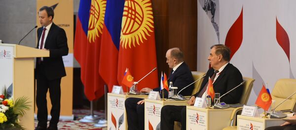 Заместитель председателя правительства России Аркадий Дворкович Заместитель председателя правительства России Аркадий Дворкович - Sputnik Кыргызстан