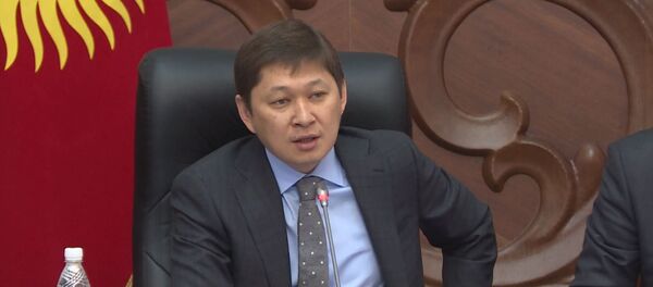 Сапар Исаков рассказал об издевательстве над гаишниками — видео Сапар Исаков рассказал об издевательстве над гаишниками — видео - Sputnik Кыргызстан