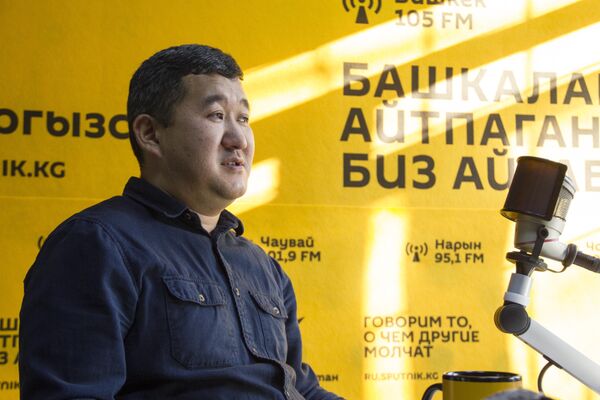 Легче дорого нанять иностранца, чем учить наших студентов, — о бизнесе в КР Легче дорого нанять иностранца, чем учить наших студентов, — о бизнесе в КР - Sputnik Кыргызстан