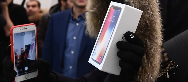Старт продаж iPhone X в России - Sputnik Кыргызстан