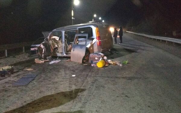 ДТП случилось в 18.30. Столкнулись машины Hyundai Getz и Honda Stepwgn - Sputnik Кыргызстан