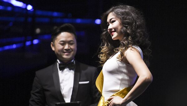 Россиядагы чыгыш сулуулары. Miss Asia Russia 2017 сынагынан сүрөттөр - Sputnik Кыргызстан
