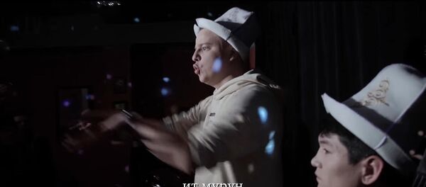 Это смешно! Жарайт сити снял ремейк на хит Эминема - Sputnik Кыргызстан