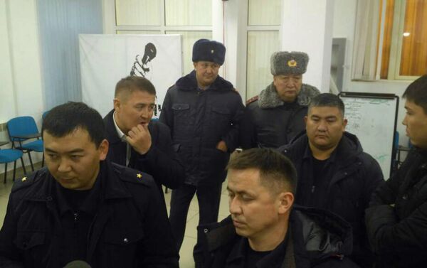 На здание телеканала НТС хотят наложить арест, заявил корреспонденту Sputnik Кыргызстан сотрудник компании Аман Бакиров - Sputnik Кыргызстан