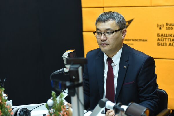 Запасы китайских товаров иссякают. Что делать бизнесменам — реакция властей Запасы китайских товаров иссякают. Что делать бизнесменам — реакция властей - Sputnik Кыргызстан