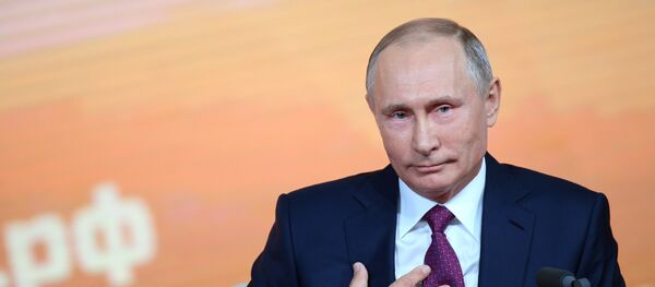 Ежегодная большая пресс-конференция президента РФ Владимира Путина - Sputnik Кыргызстан