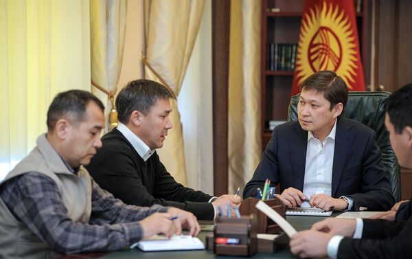 Рабочее совещание по вопросу ликвидации последствий подтопления жилых домов в Чуйской области - Sputnik Кыргызстан