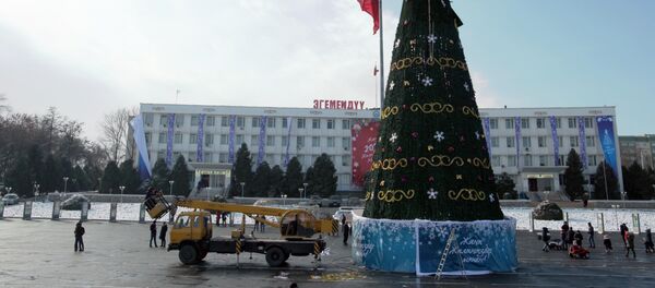 Последствия сильного ветра в Оше Последствия сильного ветра в Оше - Sputnik Кыргызстан