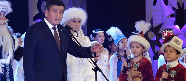 Президент балаты майрамында: чын дилден кубанган жыйынга биринчи катыштым - Sputnik Кыргызстан