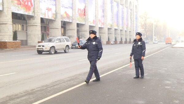 Милиция кызматкерлери ишке жаңы форма менен чыгышты. Видео - Sputnik Кыргызстан