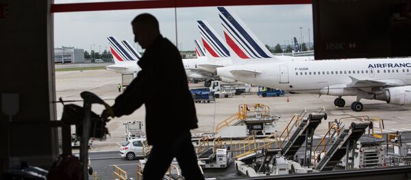 Забастовка пилотов Эйр Франс во Франции Забастовка пилотов Эйр Франс во Франции - Sputnik Кыргызстан