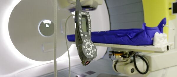 Аппарат протонной терапии. Архивное фото - Sputnik Кыргызстан
