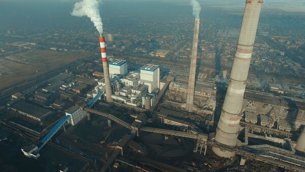 Не дым, а пар, — ТЭЦ Бишкека опровергла причастность к загрязнению воздуха - Sputnik Кыргызстан