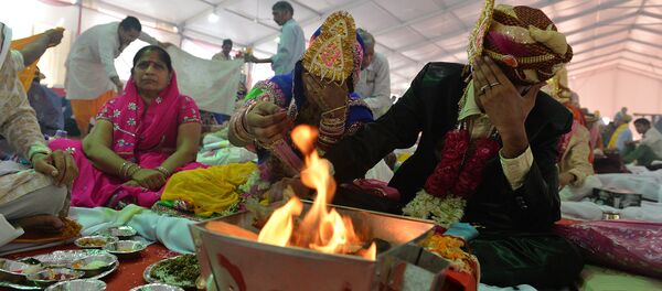 Массовая свадьба в Нью-Дели - Sputnik Кыргызстан