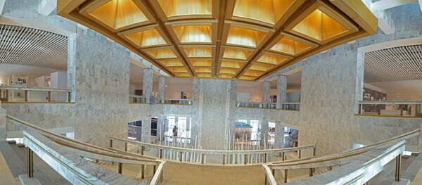 Вид изнутри на государственный исторический музей КР после реконструкции. Архивное фото Вид изнутри на государственный исторический музей КР после реконструкции. Архивное фото - Sputnik Кыргызстан