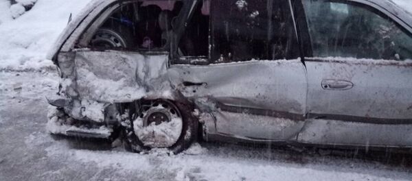 Камнепад на трассе Бишкек — Ош Камнепад на трассе Бишкек — Ош - Sputnik Кыргызстан