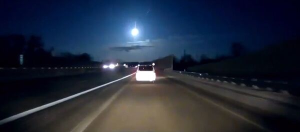 В Мичигане засняли падение метеорита В Мичигане засняли падение метеорита - Sputnik Кыргызстан