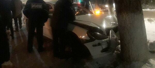 ДТП на пересечении улиц Тыныстанова и Фрунзе - Sputnik Кыргызстан