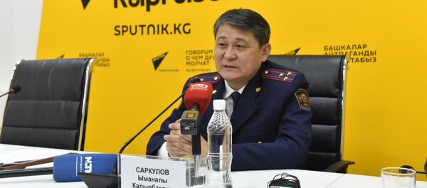 Заместитель начальника Главного управления по обеспечению безопасности дорожного движения МВД Ыманалы Саркулов Заместитель начальника Главного управления по обеспечению безопасности дорожного движения МВД Ыманалы Саркулов - Sputnik Кыргызстан