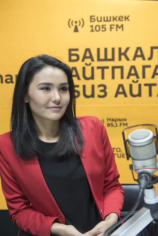 Журналистка и диктор телеканала Ала Тоо 24 Актилек Гулжигит кызы - Sputnik Кыргызстан