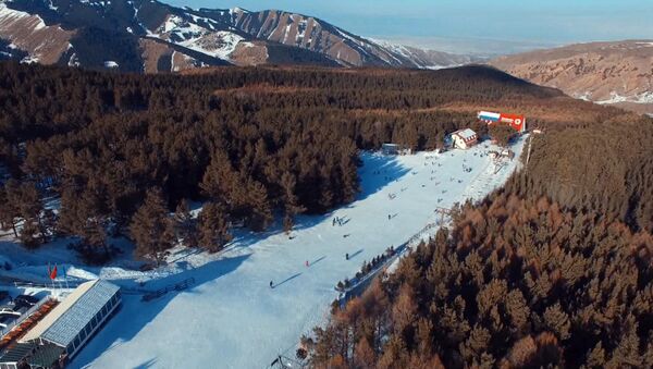 Невероятная красота! Горнолыжка Каракол с высоты птичьего полета - Sputnik Кыргызстан