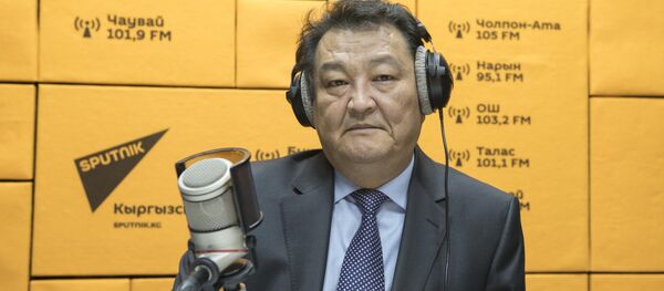 Министр здравоохранения КР Талантбек Батыралиев - Sputnik Кыргызстан