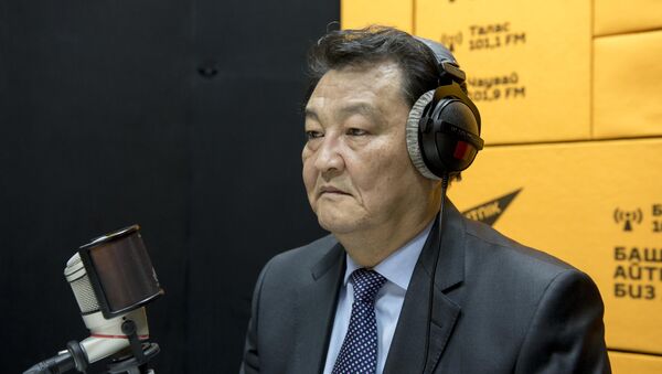 Министр здравоохранения КР Талантбек Батыралиев - Sputnik Кыргызстан