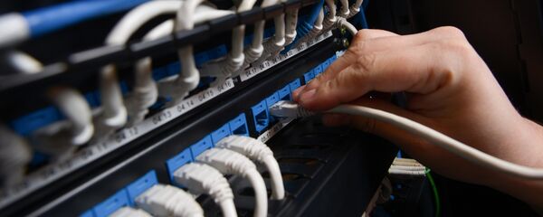 Сетевые кабели. Архивное фото Сетевые кабели. Архивное фото - Sputnik Кыргызстан