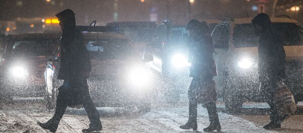 Снегопад в Москве - Sputnik Кыргызстан