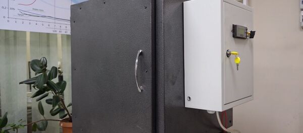 Бир күндө эки тонна мөмө-жемиш как кылган жабдуу. Шипиловдун кезектеги ойлоп табуусу - Sputnik Кыргызстан