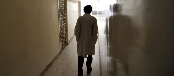 Ооруканадагы дарыгер. Архив Ооруканадагы дарыгер. Архив - Sputnik Кыргызстан