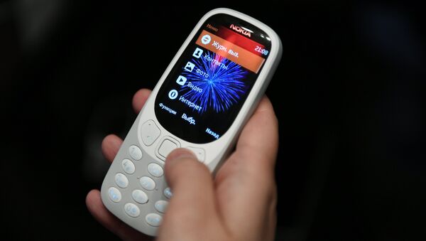 Обновленная версия классической модели мобильного телефона Nokia 3310. Архивное фото - Sputnik Кыргызстан