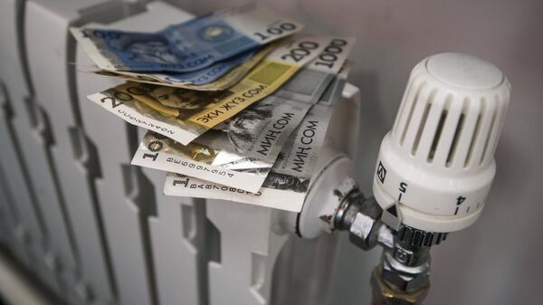Деньги на батареи отопления. Архивное фото - Sputnik Кыргызстан