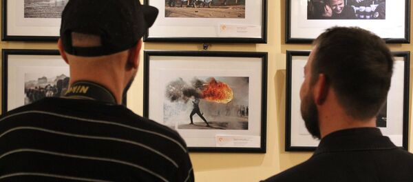 Открытие выставки победителей конкурса им. Андрея Стенина в Будапеште Открытие выставки победителей конкурса им. Андрея Стенина в Будапеште - Sputnik Кыргызстан